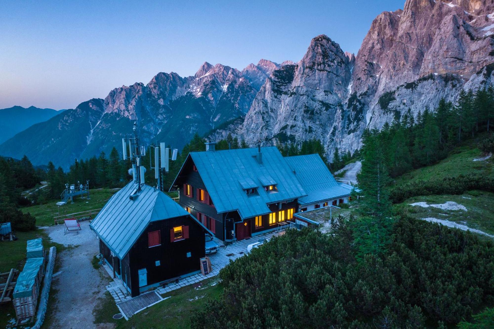 Postarski Dom On Vrsic Kranjska Gora Exteriör bild