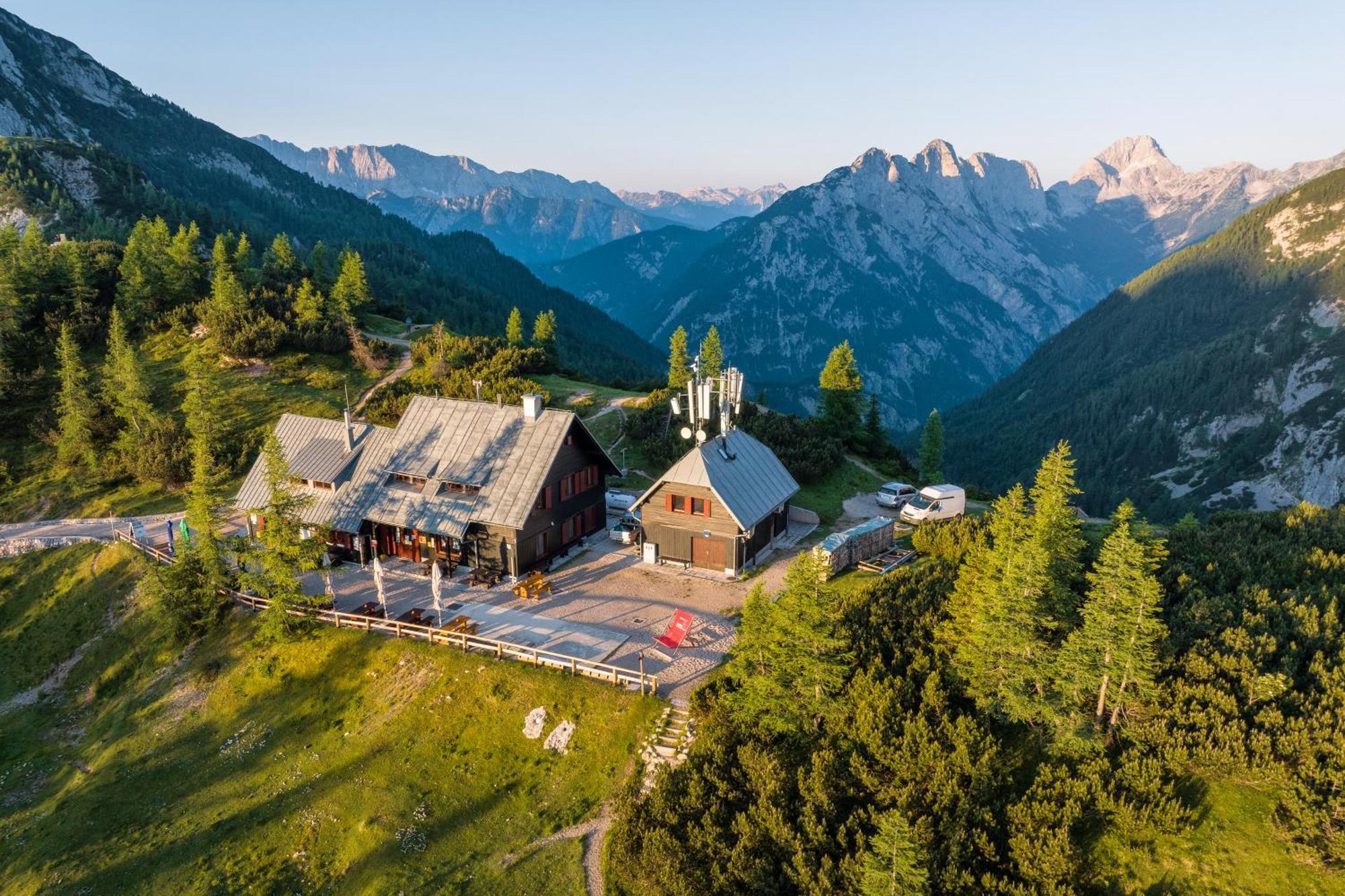 Postarski Dom On Vrsic Kranjska Gora Exteriör bild